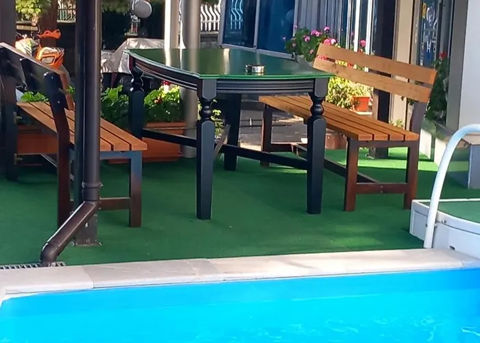 מלון Family Yagoda88 3*